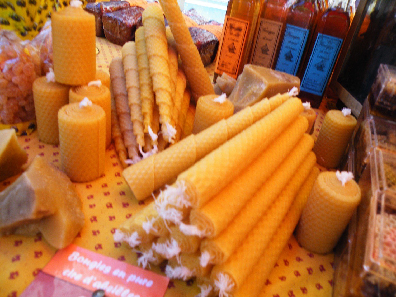 beeswax candles by sheena car is licensed under CC BY-ND 2.0.